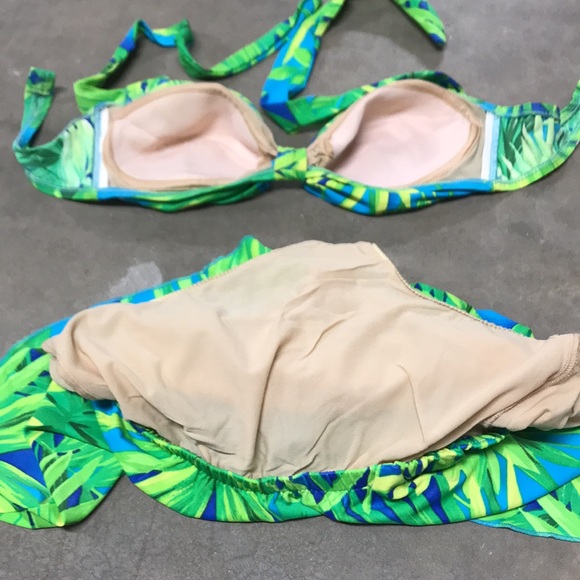 Swimsuit. Two piece. Size 10. Excellent condition. - Picture 12 of 12